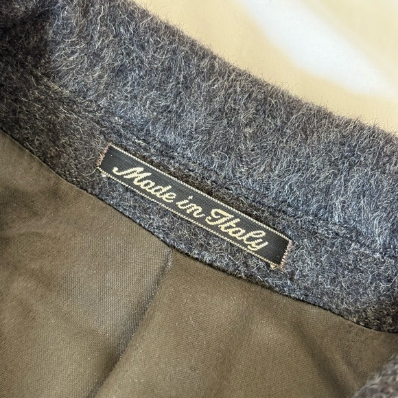 1980’s Giorgio Armani alpaca wool coat - Picture 7 of 10